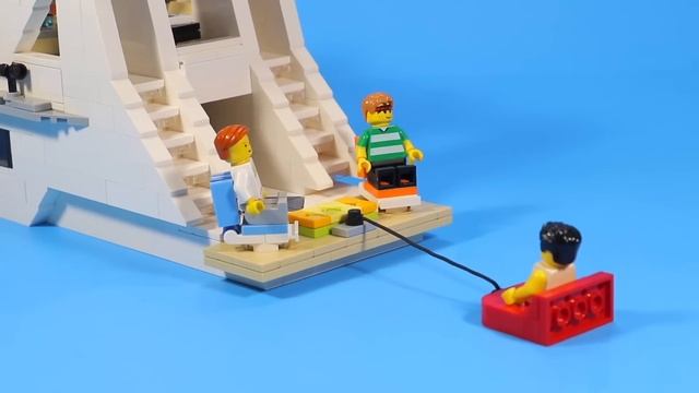 I Made a Custom LEGO YACHT!!