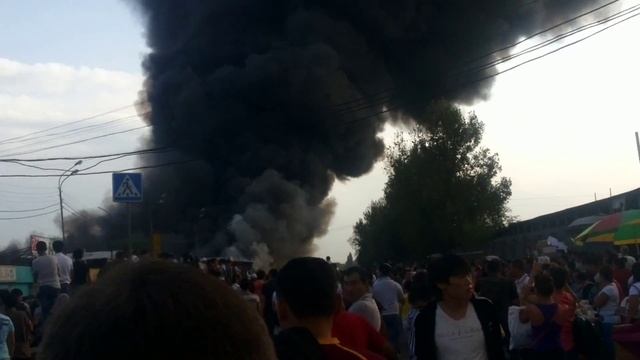 пожар на барахолке 13.09.13