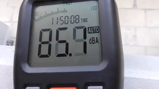 BRUNSWICK CENTRE - JACKHAMMER 85-98 DECIBELS AT FLAT 8.6.15