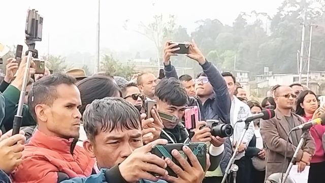 ai khusnam u bah Ardent ia u nongrwai Prah (wan Pynthut i Kong lih)