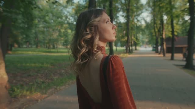 Скетч ОСТАВЬТЕ МЕНЯ В ПОКОЕ из сериала Лошадь Пржевальского