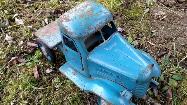 АВТОМОБІЛЬ ЗАПОРОЖЕЦЬ,ЛІСОВОЗ ТЯГАЧ