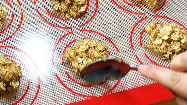 Healthy Banana Oat Cookie as a quick weight loss snack/Banana Oat cookies/Weight loss snack recipes