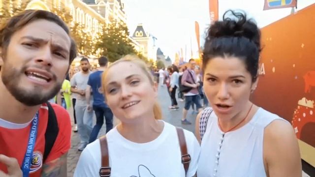 15 | RUSSIA2018 | LAS CHICAS EN LA PLAZA ROJA DE MOSCÚ