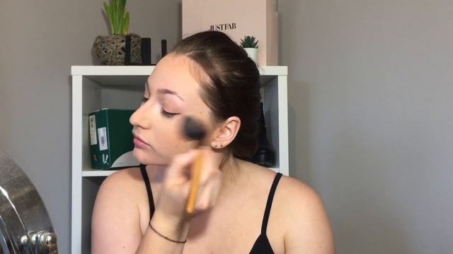 Lara Croft Makeup