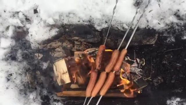 Зима как жарить сосиски