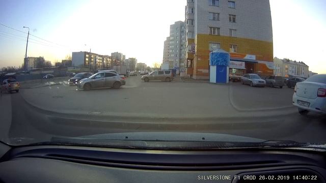 Блондинка не выспалась