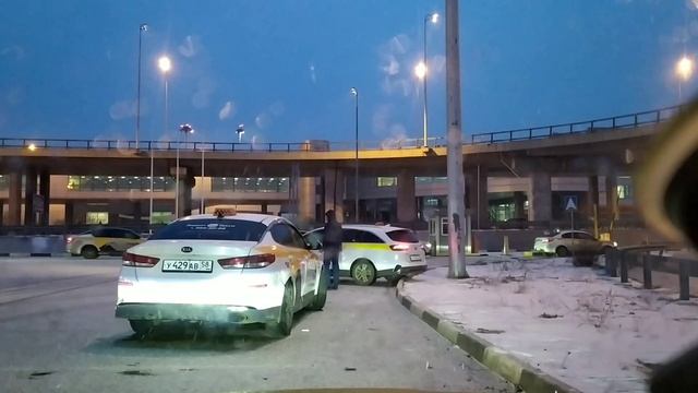 Шкода Октавия А8! Яндекс такси. Очень в Шереметьево D. Это потерянный день!