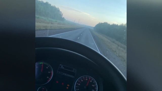Перевозка бочки диаметром 4,25 и весом 3 тонны на 100 тоном трале😂#негабарит #дальнобой#трал