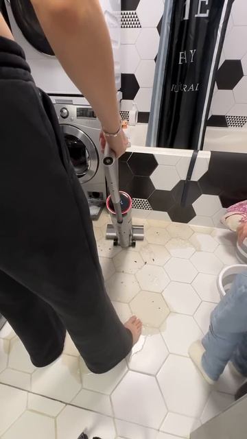 Просто пи…дЭйшен🤣🤣🤣 #мамамаша #уборка #мамаблогер #стиральнаямашина