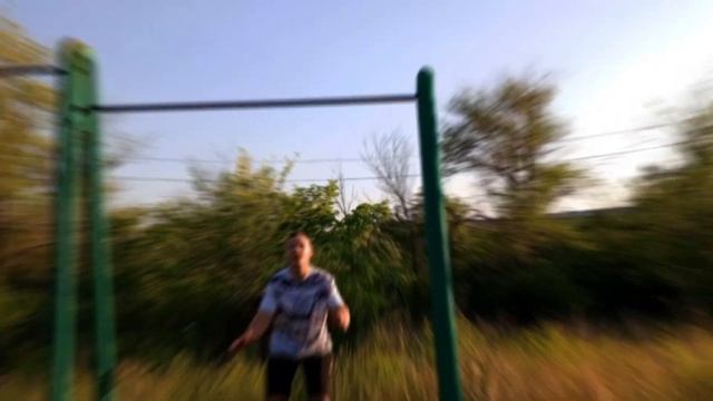 топ 5 легких, зрелищных элементов на турнике + обучение.