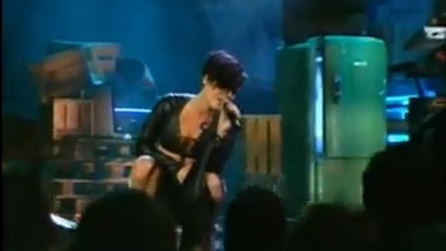 Pink   Just Like A Pill VMA 2002