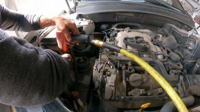 2009 Hyundai Santa Fe 3 3L Right Engine Mount Replacement