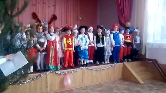 Новий рік (Виконання пісні Ялинка)