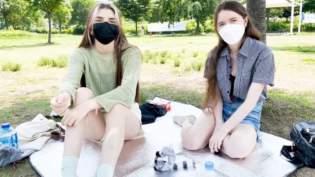 [몰카] 한강에서 미녀 여성에게 반려동물 잠깐 봐 달라고 하기 ㅋㅋㅋㅋㅋㅋㅋ FEAT.바퀴벌레