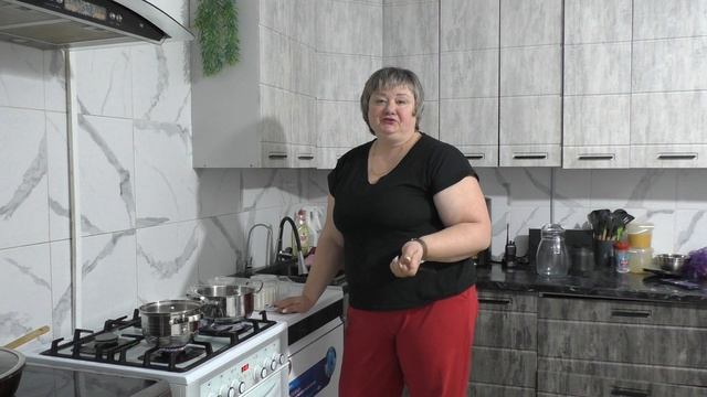 Мама и 13 детей - Солю селедку - Жду Валеру - Подстриглась