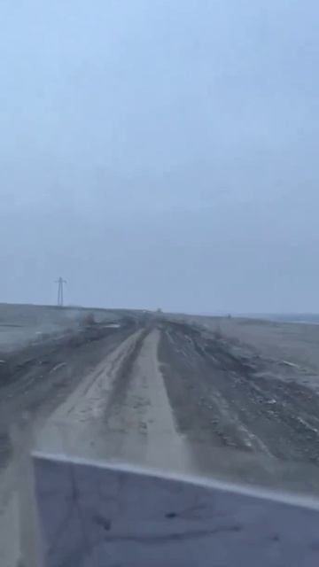 Дорога на Покровск. Наш боец снимает уничтоженный НАТОвский хлам.
Кстати слухи, о возобновлении пост