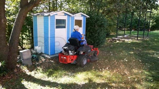 Trattorino professionale a raggio zero Snapper ZTX 110: vediamolo in azione
