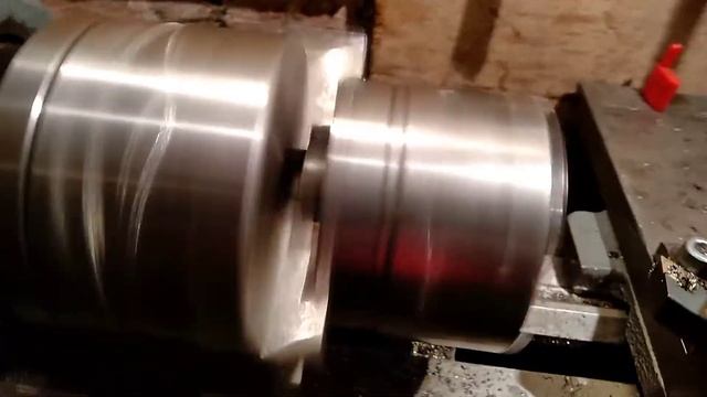 Установлен патрон 100-мм // Токарный станок 1602