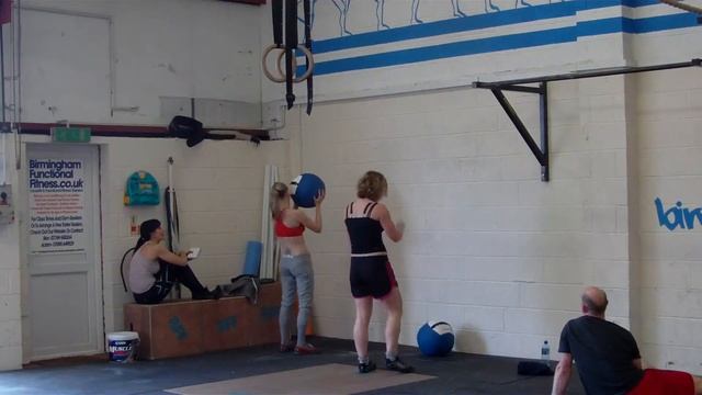 Birmingham Functional Fitness: Crossfit Open 2012 WOD 12.4: Lis (grey top) & Fern (blue top)