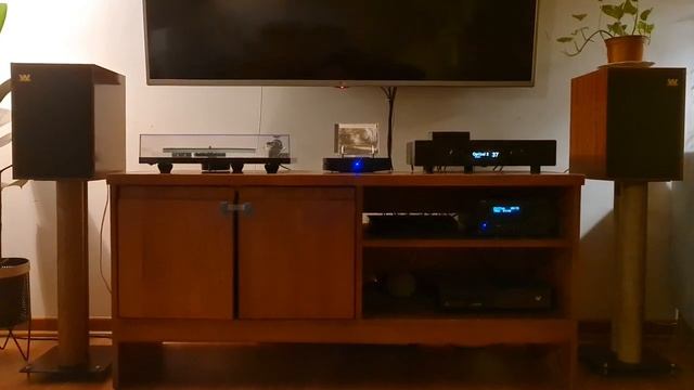 Hegel H95 con Wharfedale Denton 85th. CD test #1, NAD CD Receiver C 715