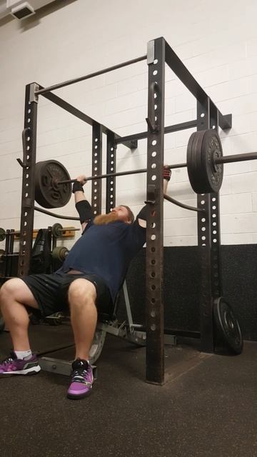 340 lbs Pin Press (Shoulder press)