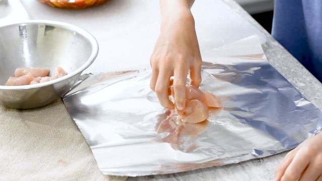 Foil Wrapped Chicken with Nectarines and Peppers Recipe