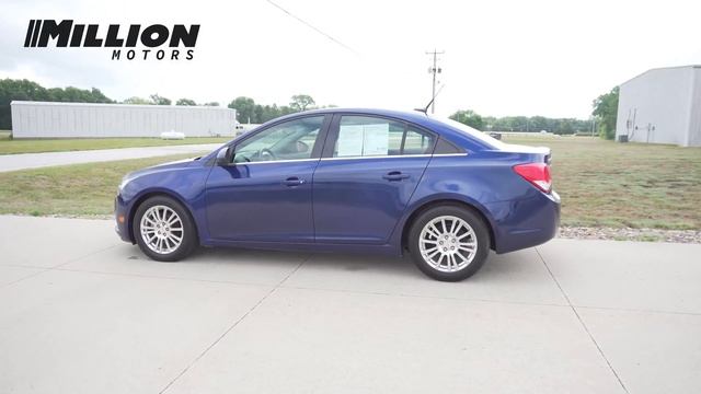 BLUE CHVY CRUZE