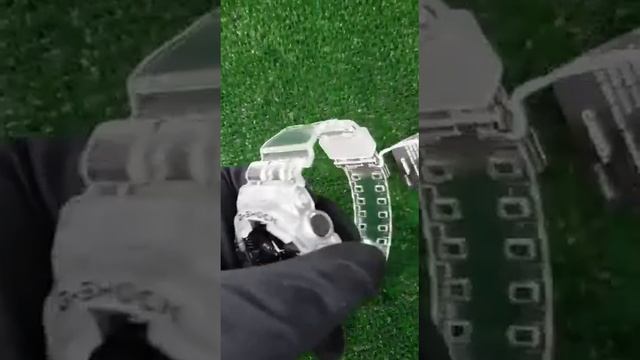 Японские наручные часы Casio G-SHOCK GA-700SKE-7AER с хронографом