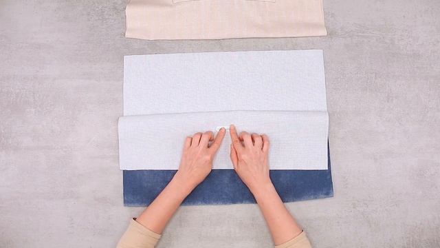 You will be surprised how easily you can sew this DIY daily tote bag!
