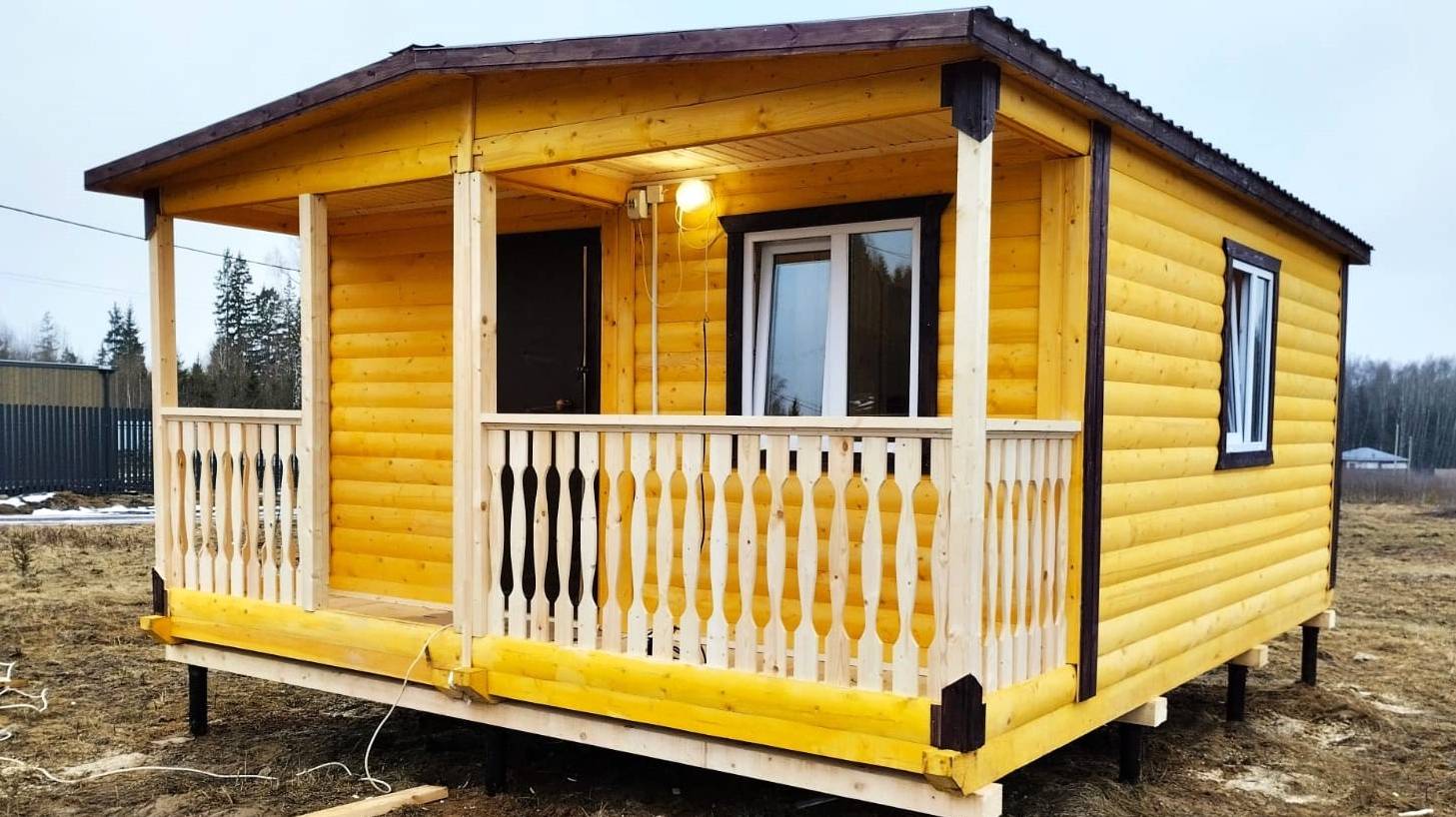 Быстросборный брусовый дом нравится всем дачникам