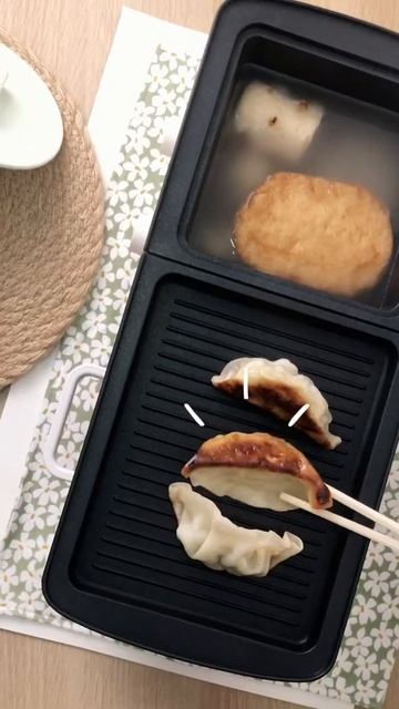 Using Toyomi Cozy Cooker: Perfect for Friends, Family & Couples!