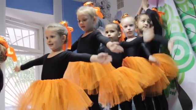 вистава "ФіКСИКИ" Театральна Студія Аліни Зубової