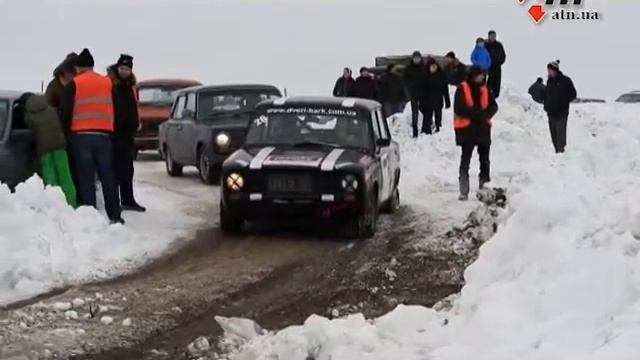 Семь часов на ледяной трассе: под Харьковом открыли гоночный сезон - 08.02.2017