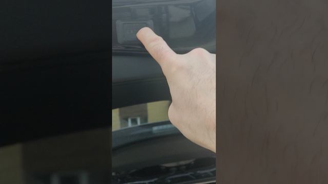 Замер толщиномером лако-красочного покрытия TOYOTA RAV4 V поколение.