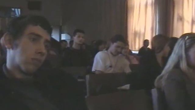 Час Пик - 2004.avi