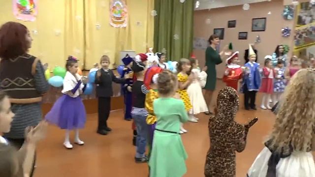NY 2017 = SC 34 1 В = Хоровод с Дедом Морозом =