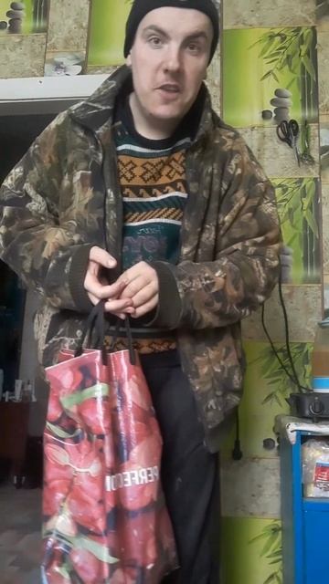 Может ещё хлеба?