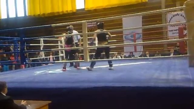 Zlatka Dimitrova & Plamena Tcigularova 52kg Shumen 8-10.04.2011 ( low kick ) Round 3