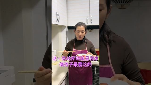 爱吃烤鸡腿的朋友看过来了，给大家分享一款超大手枪腿，操作简单方便，外表酥脆，鲜嫩多汁，好吃而不腻。民和食品也是国民大品牌，大家可以放心下单。