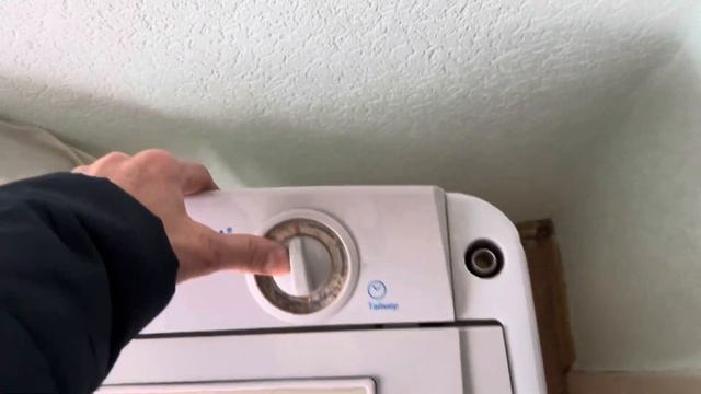 Давайте поможем дедушке со стиральной машиной!