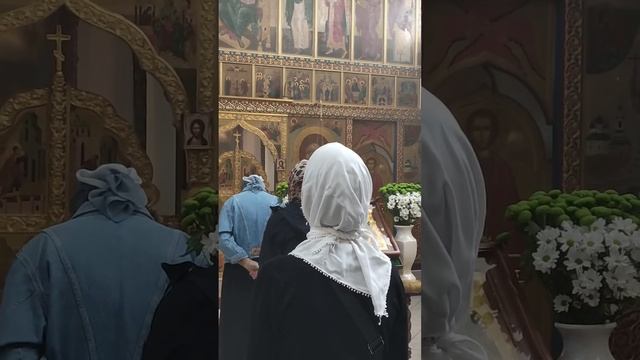 Великий Четверг.Символ Веры.народ..пение