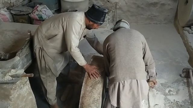 600 KG Stone | Chakee kharab hu gye | 15 Mann Weight Of Stone | @samiurrehmanvlog @DuckyBhai