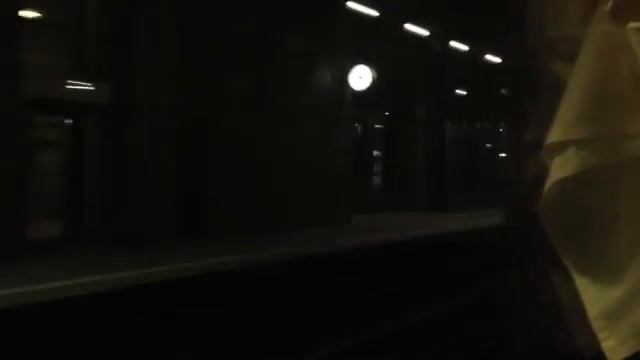 Я еду в поезде.Вчера я села в поезд в 20:00