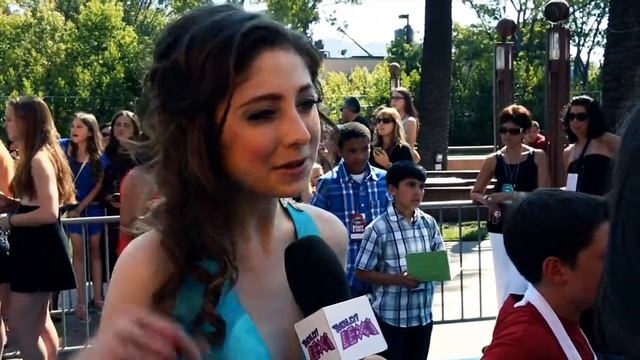 KELLY LOVELL TEEN CHOICE AWARDS 2013 INTERVIEW AUG 11! TEEN CHOICE 2013 KELLY LOVELL