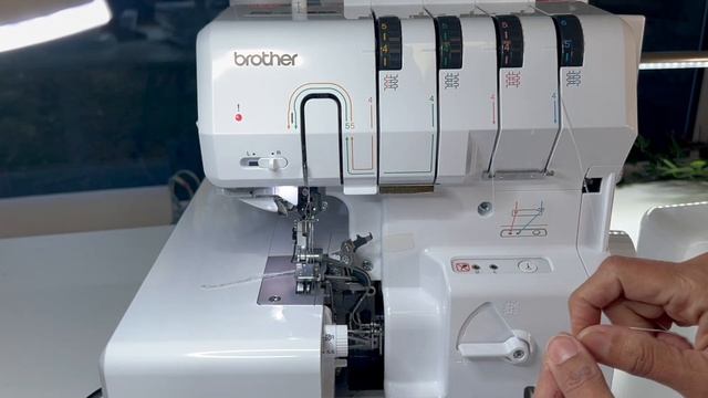 THE BEST AIRTHREADER UNDER £1000 Brother Airflow vs baby lock Enspire #AbisDen #overlocker