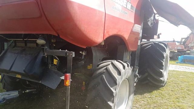 Комбайн Case 8010