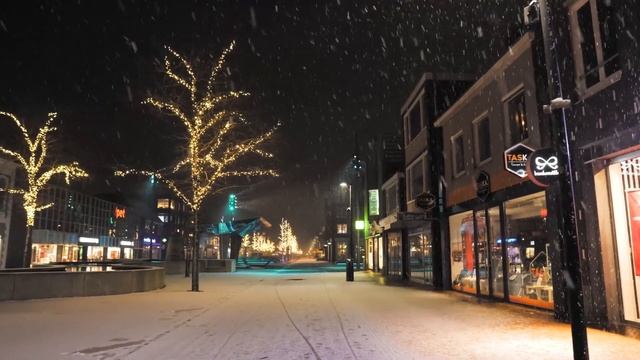 Snowy evening on the streets
