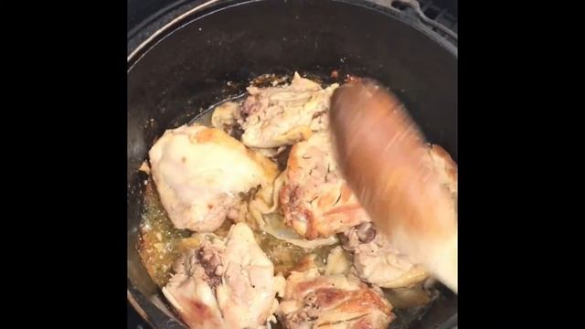AMAZING Chicken and Gravy (Chicken Mole) on the Big Green Egg