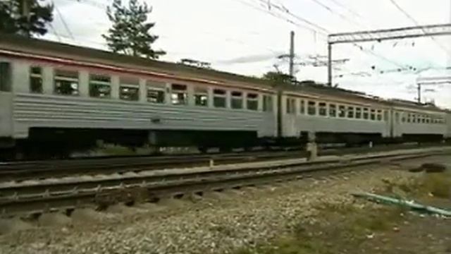 Электропоезд ЭТ2М Электричка 2000-Х